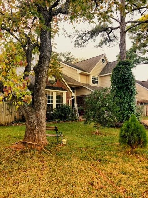 8311 Plum Lake Dr, Houston, TX 77095