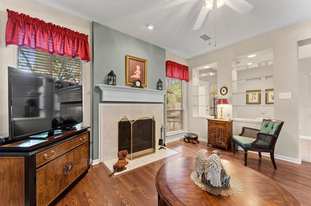 23 Harvest Wind Pl, Spring TX 77382-3602 exterior