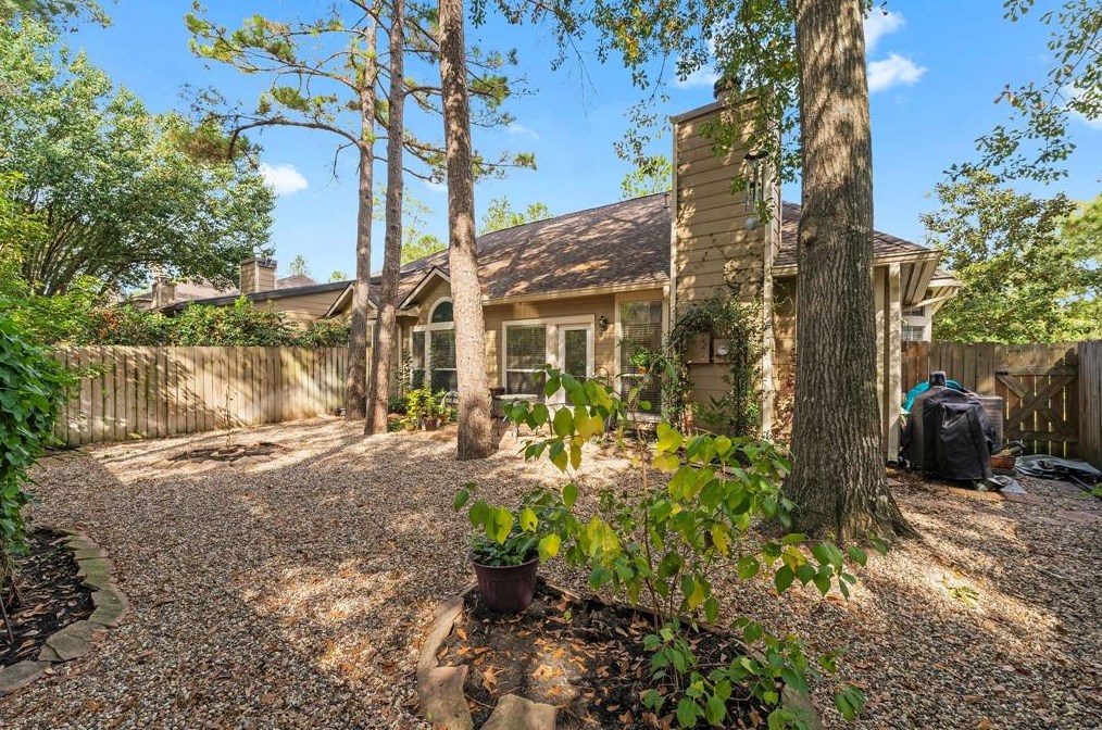 23 Harvest Wind Pl, Spring TX 77382-3602 exterior