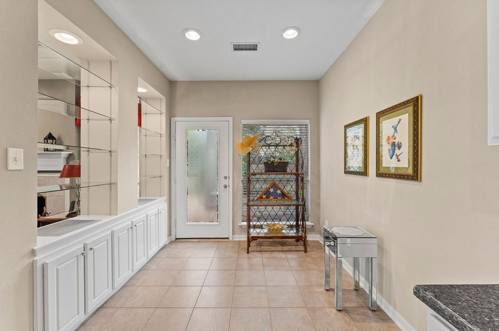 23 Harvest Wind Pl, Spring TX 77382-3602 exterior