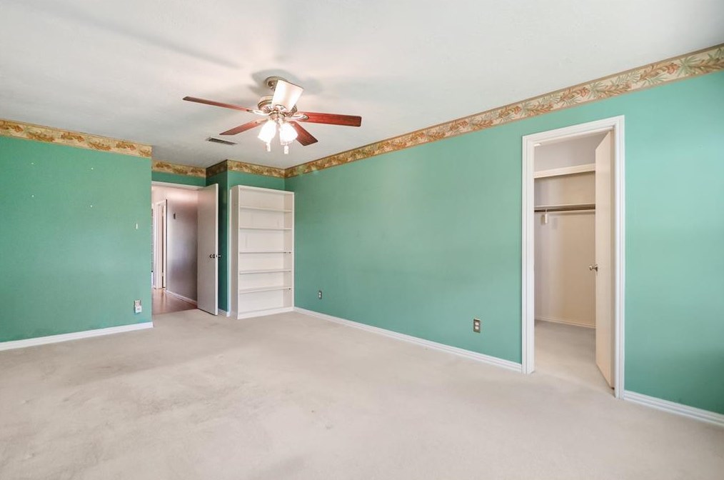 2807 Quincannon Ln, Houston TX 77043-1202 exterior