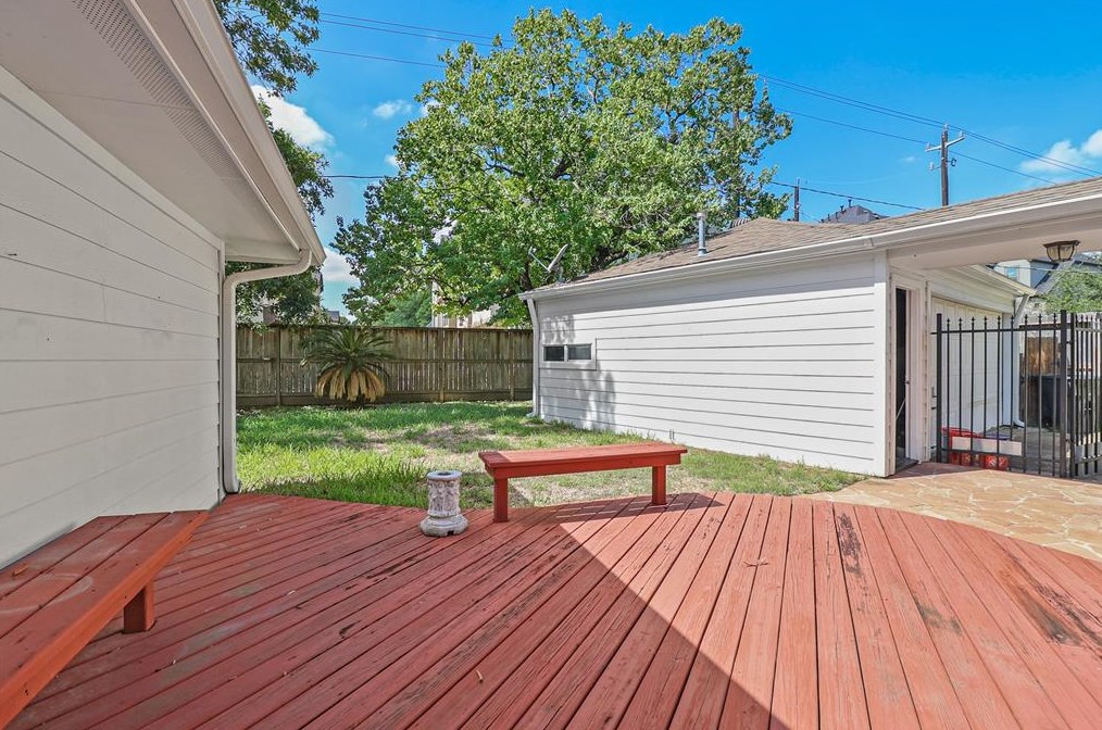 2807 Quincannon Ln, Houston TX 77043-1202 exterior