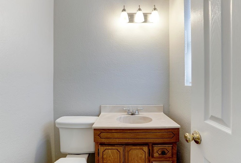 2516 Raspberry Ln, Pasadena TX 77502-5340 exterior