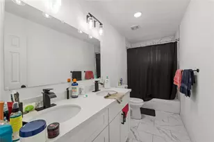 8211 Barlow St, Houston, TX 77028 - Photo 14