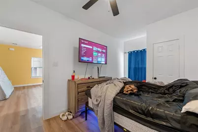 8211 Barlow Street, Houston, TX 77028 - Photo 12