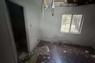 855 15th W, Lakehills, TX 78063 - Photo 12