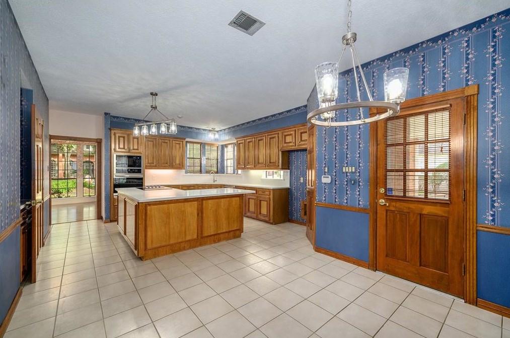 5406 Autumn Breeze Ct, Spring, TX 77379