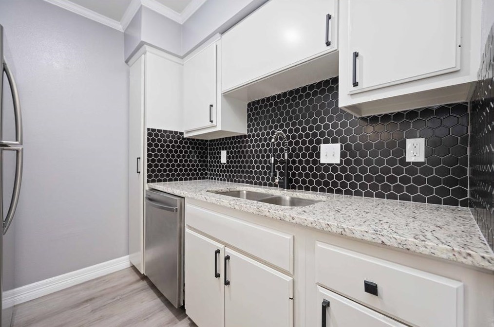 8425 Hearth Dr Apt 35, Houston, TX 77054