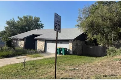 13519 Brinwood, Universal City, TX 78148 - Photo 2