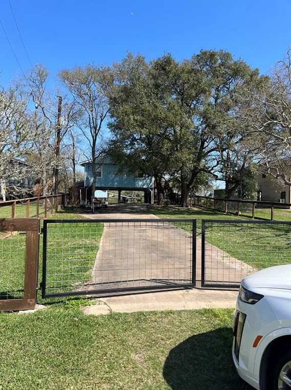 1045 Private Road 652, Bay City, TX 77414-2441