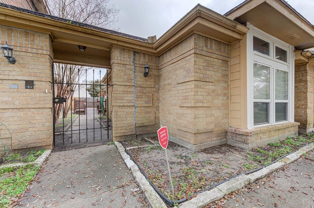 2122 Paso Rello Dr, Houston, TX 77077