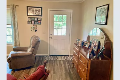 421 W 13th Street, Shiner, TX 77984 - Photo 8