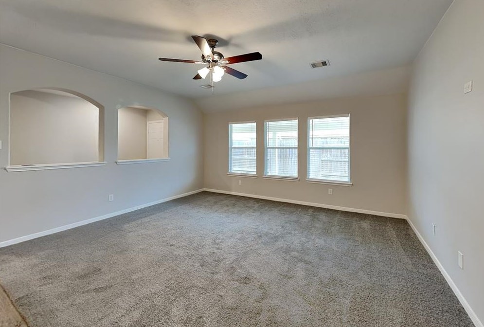 22210 Summer Breeze Ln, Tomball, TX 77375