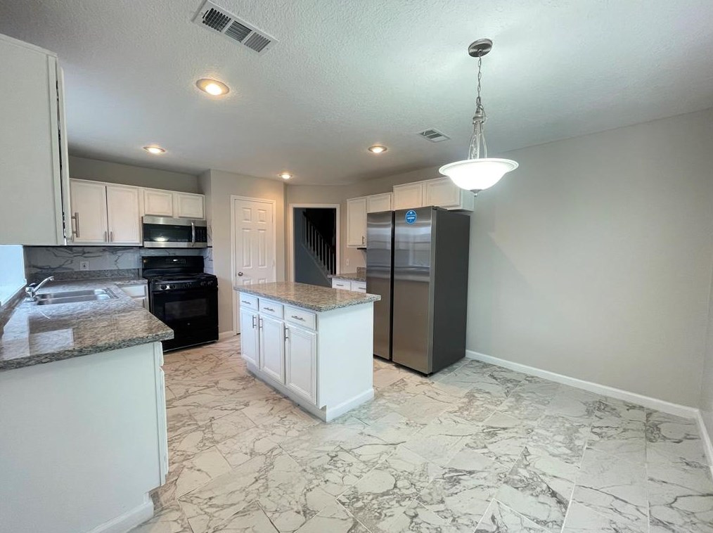 3058 Silver Cedar Trl, Katy, TX 77449