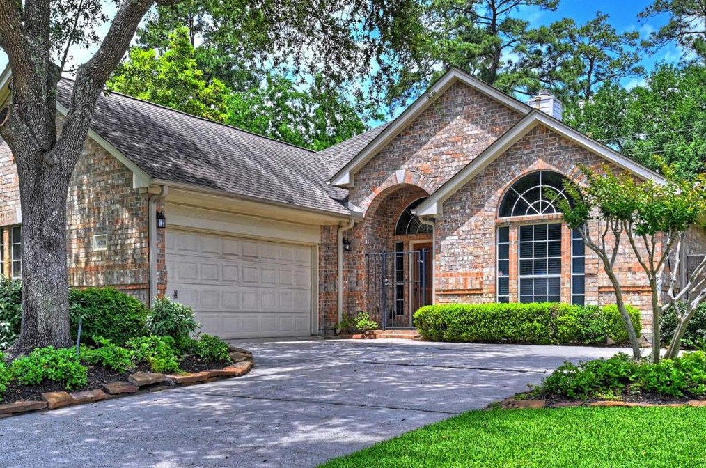4214 Shady Pine Dr, Spring, TX 77388-9707