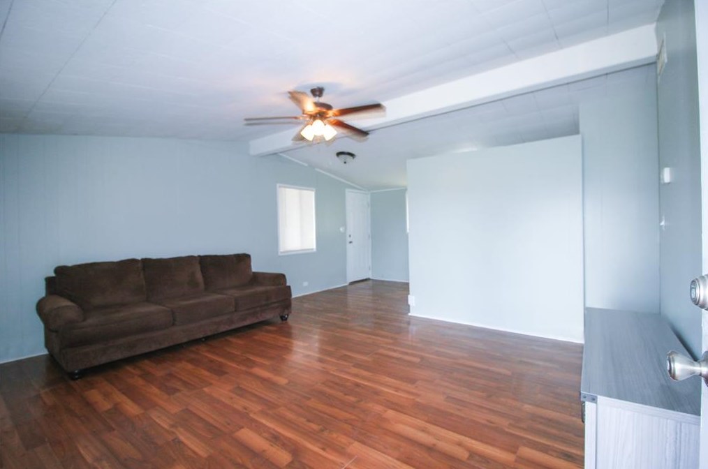 123 Stavena Rd #1, Dinsmore, TX 77488