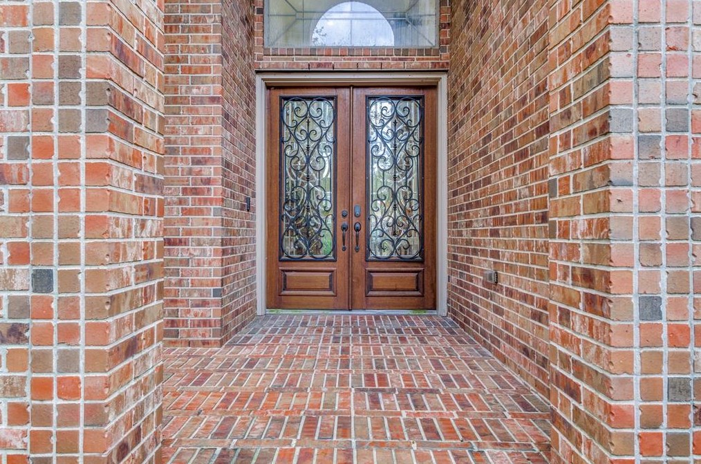 18802 Thomas Shore Dr, Cypress TX  77433-2394 exterior