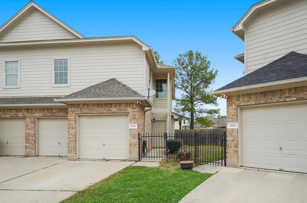 1819 Arbor Glen, Conroe, TX 77303