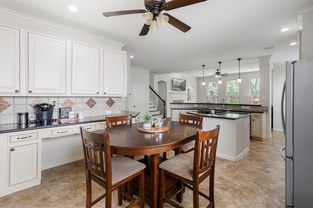 35 Peaceful Cyn Cir, Spring TX 77381-4487 exterior