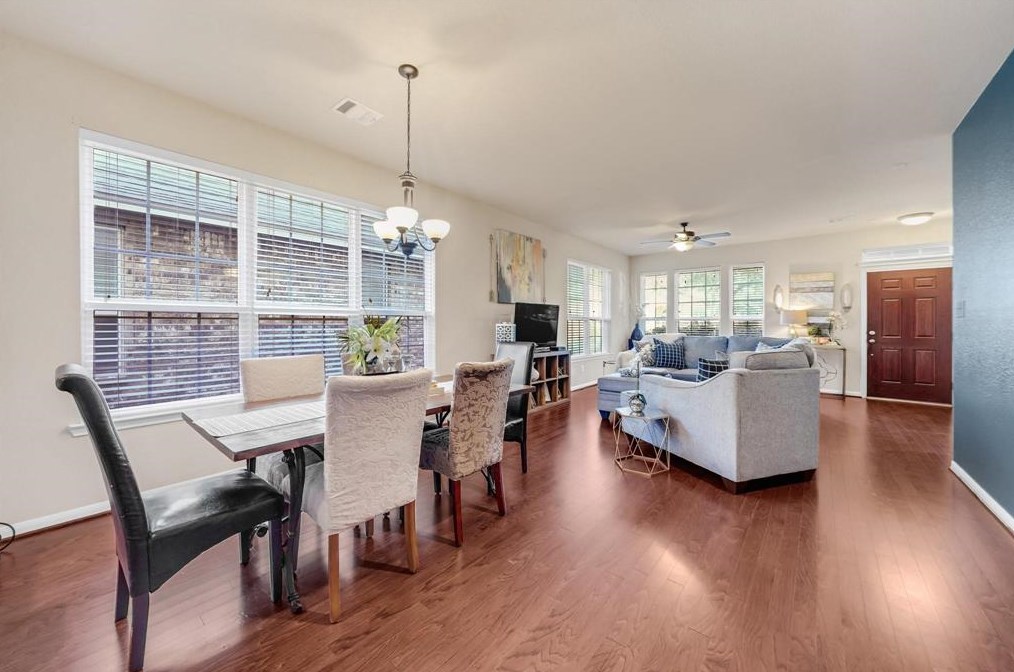 17215 Mitchell Pass Ln, Humble, TX 77346-1132