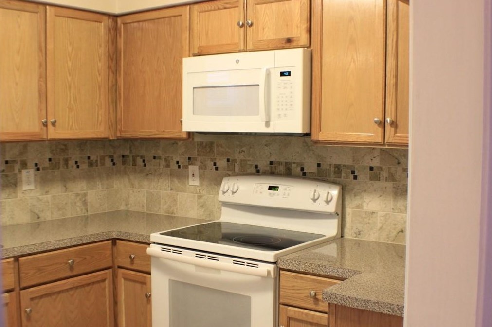 2227 Broadlawn Dr, Houston, TX 77058