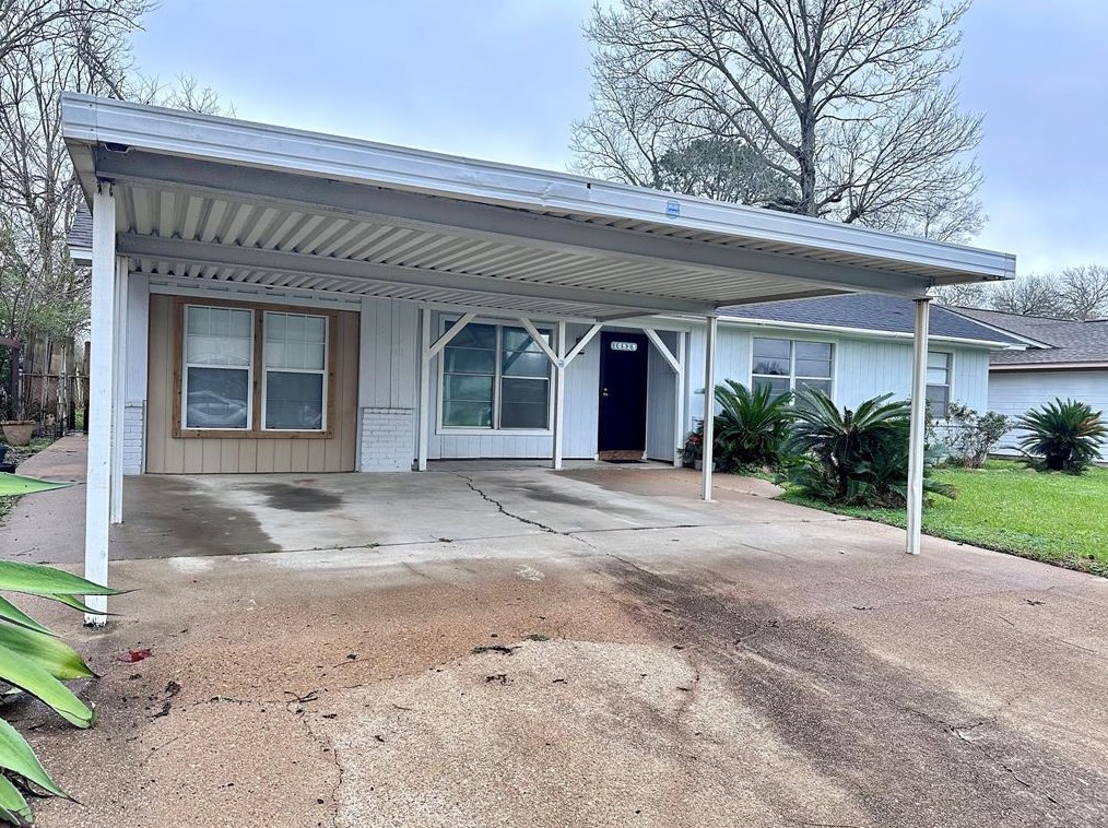 10929 Stover St, Houston, TX 77075-5116