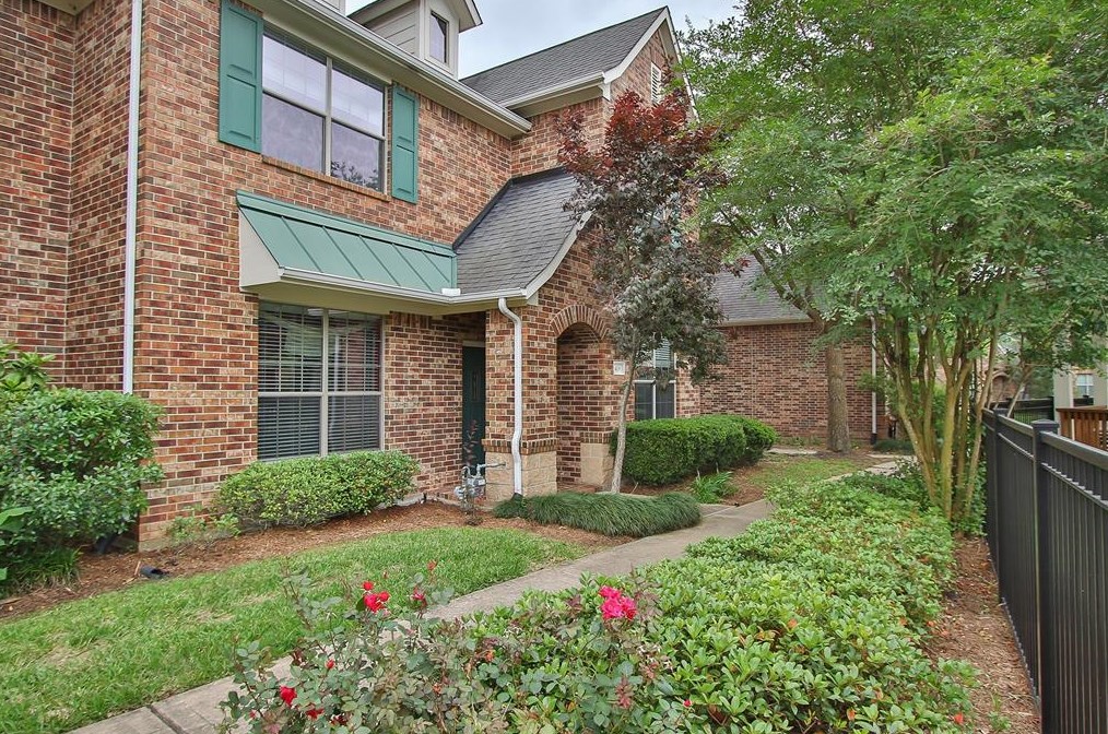 418 Cypress Vis, Houston TX  77094-2687 exterior