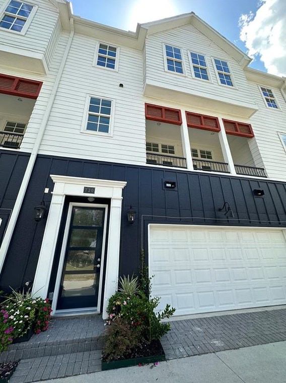 720 Cage St, Houston, TX 77020-6122