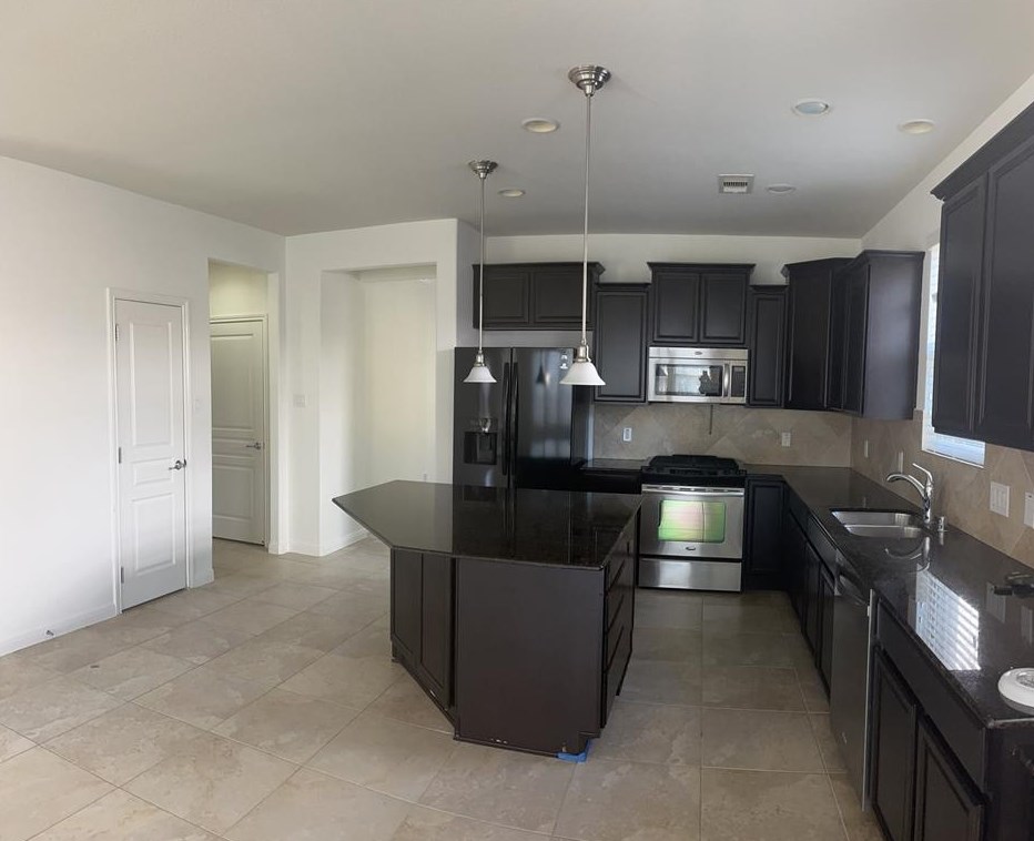 6442 Burgess Heights Ln, Katy TX  77494-2654 exterior