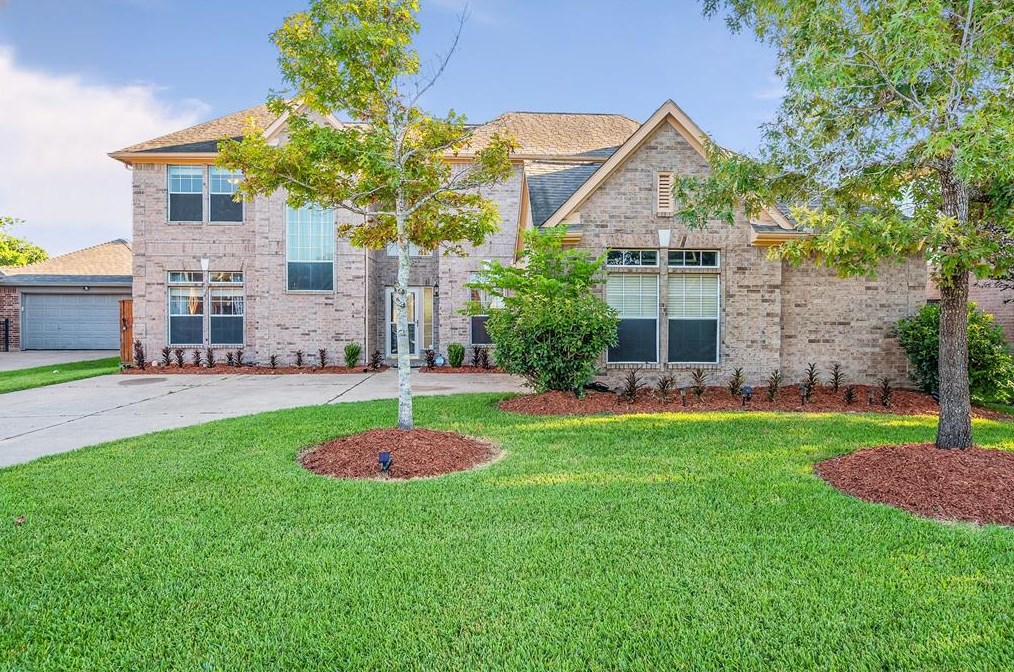 3403 Hickory Creek Dr, Pearland, TX 77581
