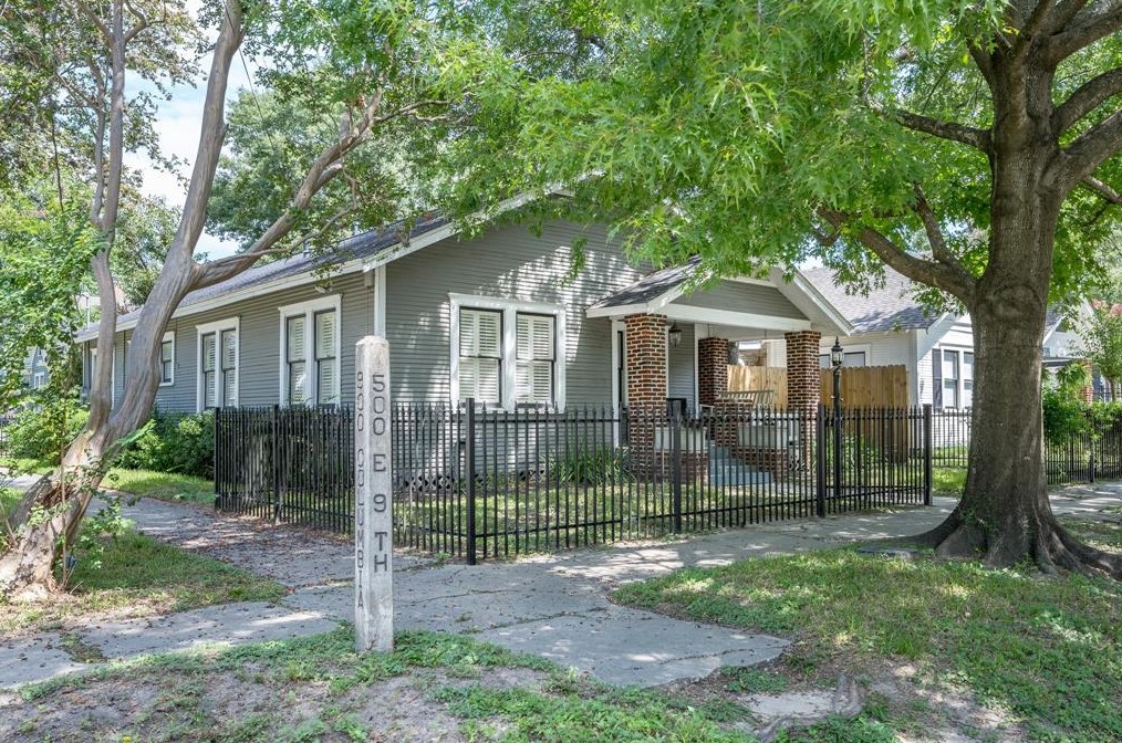 501 9th St, Houston, TX 77007-1628