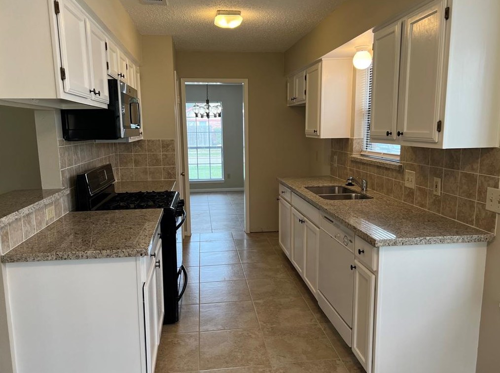 7907 Golden Grove Dr, Spring TX  77379 exterior