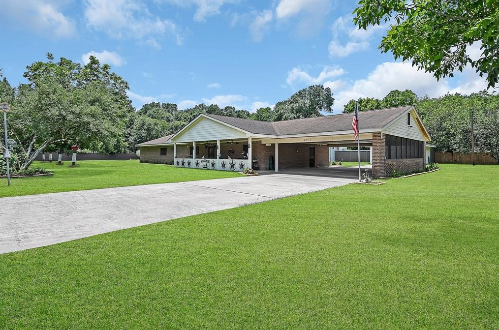 8503 Havner Ct, Houston, TX 77037-2916