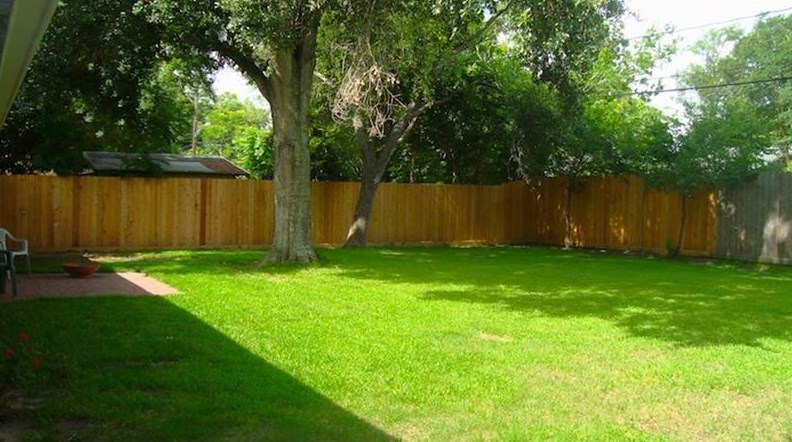 8834 Mcavoy Dr, Houston, TX 77074-7310