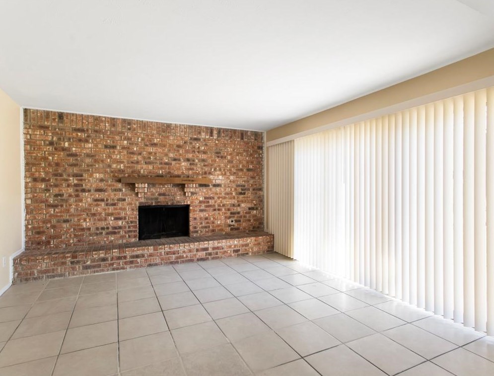 11326 White Gate Ln, Houston, TX 77067