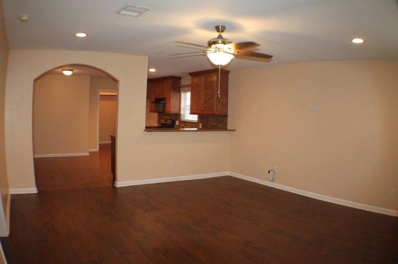 1908 Alta Vista St, Houston TX  77023-2506 exterior