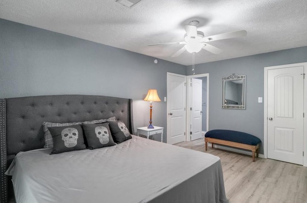 1746 Cloister Dr, Crosby TX  77532-5449 exterior