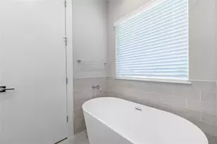 240 Julia St, Houston, TX 77022 - Photo 26