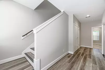 240 Julia Street #D, Houston, TX 77022 - Photo 8