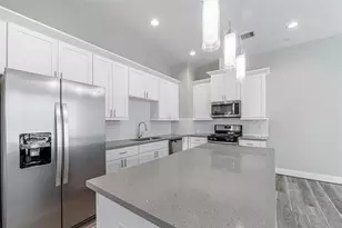 240 Julia St, Houston, TX 77022 - Photo 18