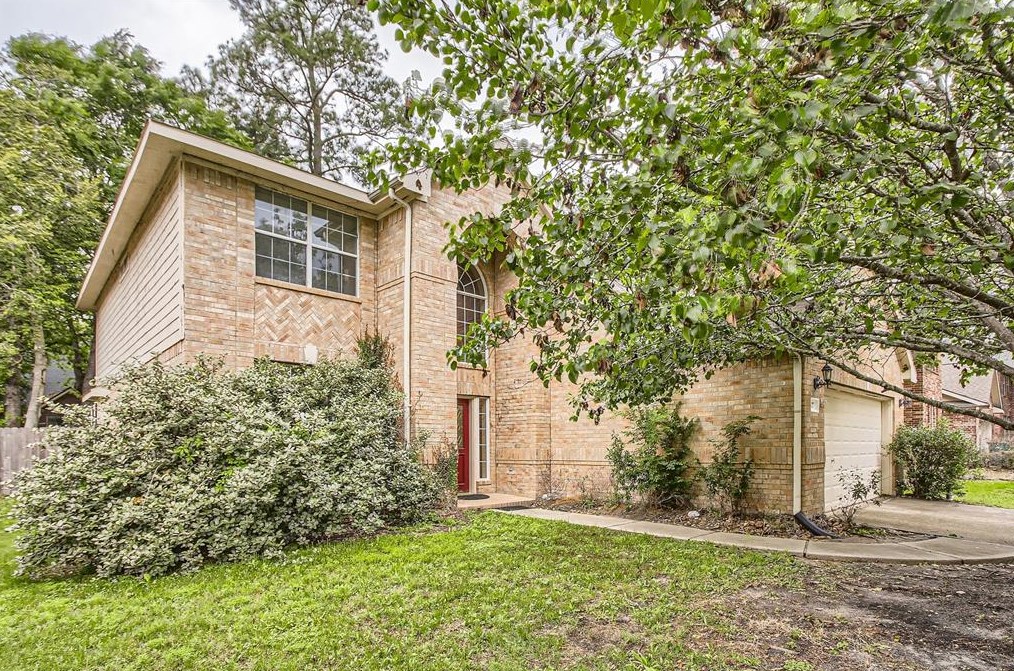 27 New Dawn Pl, Conroe, TX 77385-3679