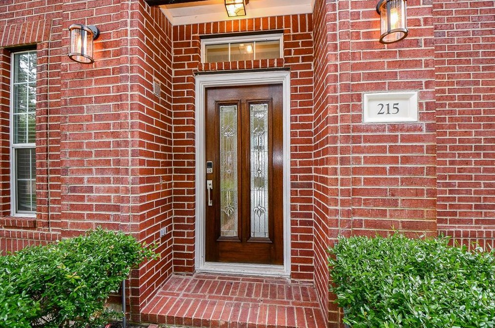 215 Wild Oak Run, Houston, TX 77094-2602