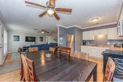 3619 Barracuda, Crystal Beach, TX 77650 - Photo 14