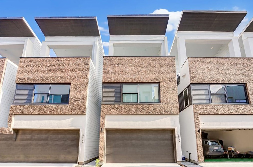 5839 Dolores St, Houston, TX 77057