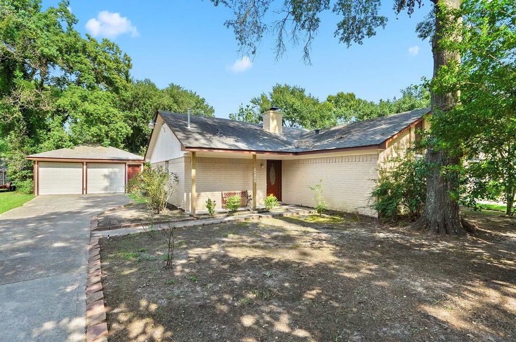 29022 Elmwood Dr, Spring TX  77381-1025 exterior