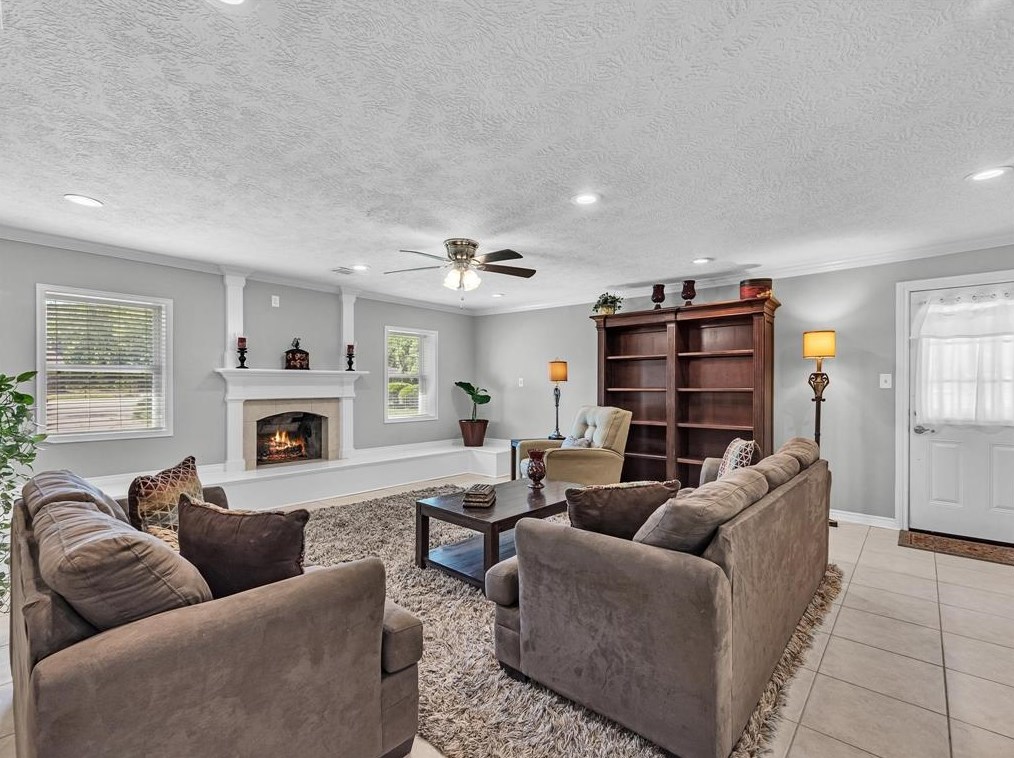 7500 Bridle Path Dr, Houston TX  77044-2706 exterior