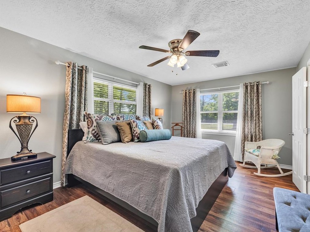 7500 Bridle Path Dr, Houston TX  77044-2709 exterior