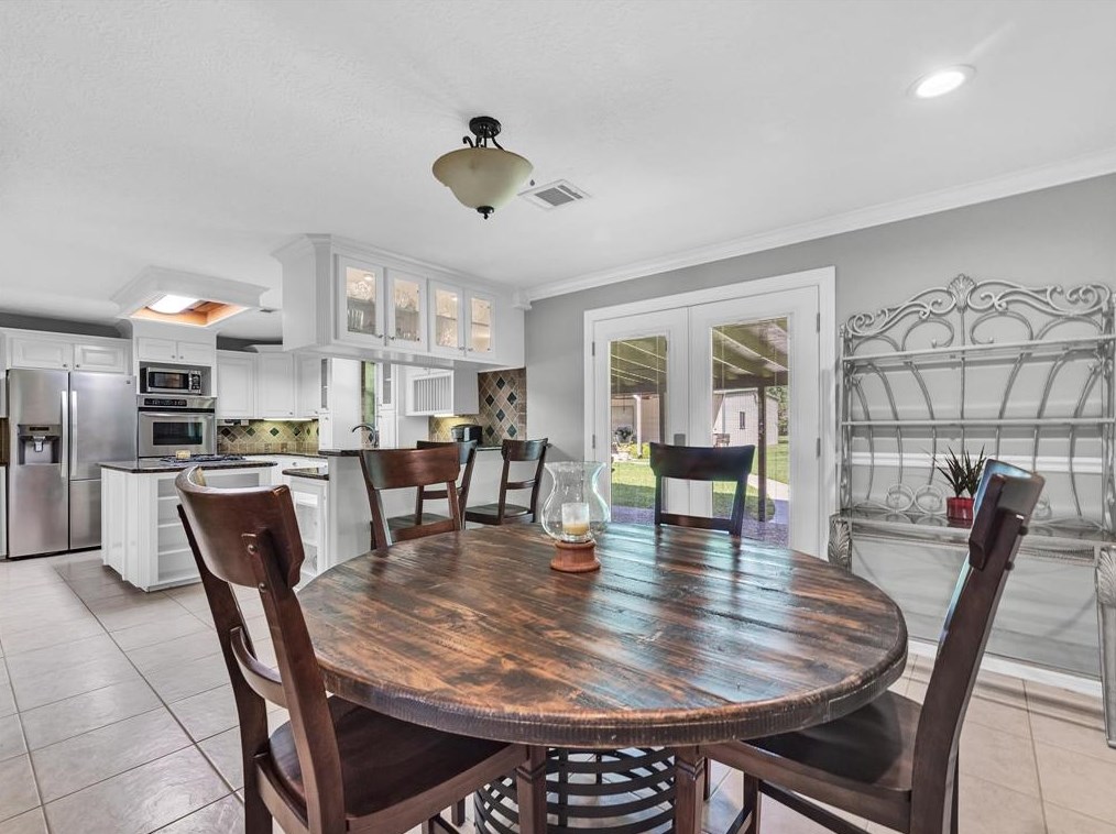 7500 Bridle Path Dr, Houston TX  77044-2709 exterior