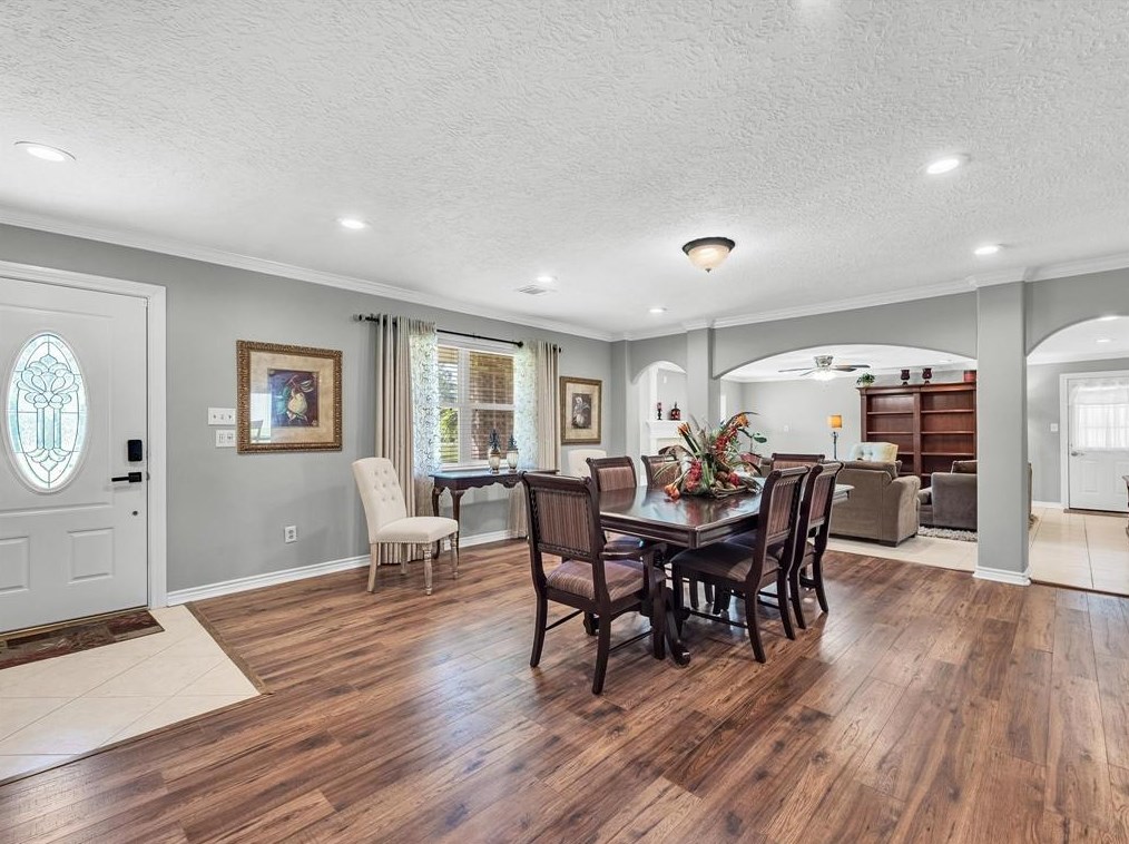 7500 Bridle Path Dr, Houston TX  77044-2709 exterior