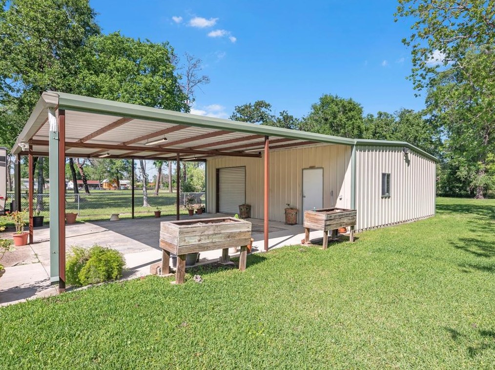 7500 Bridle Path Dr, Houston TX  77044-2709 exterior